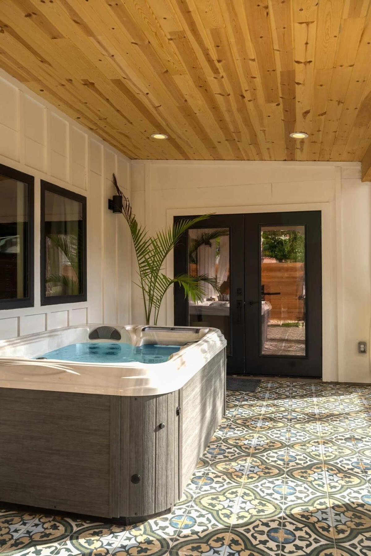 Petit Paradis Studio With Hot Tub Fredericksburg Eksteriør bilde